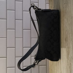 Coach Vintage Style 6317 Shoulder Bag - Black